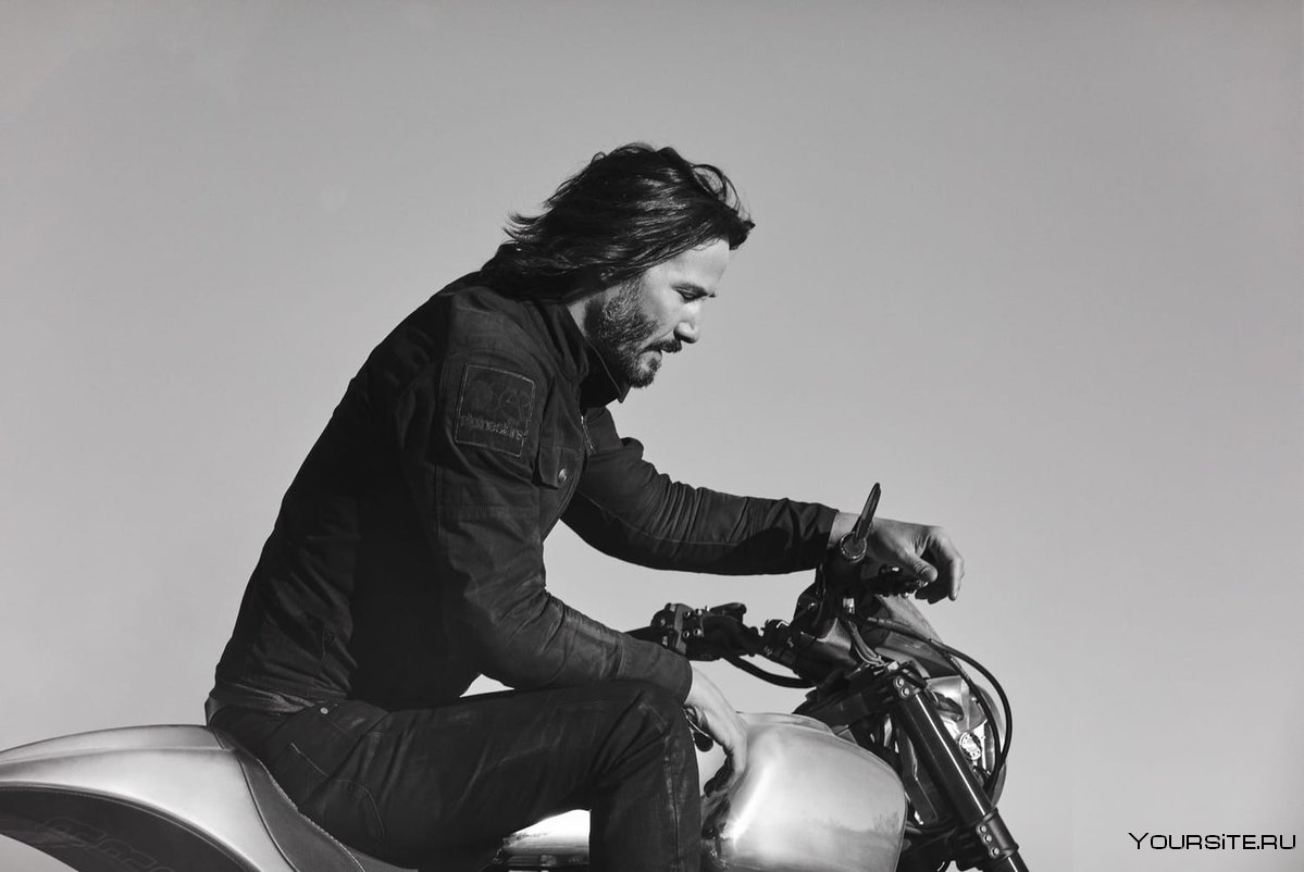 Киану Ривз на мотоцикле