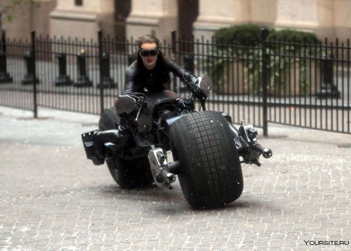 Боевой мотоцикл Бэтмена