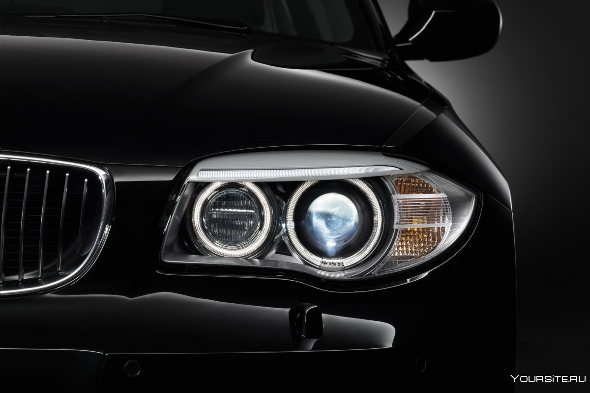BMW 1 Series Headlight Night