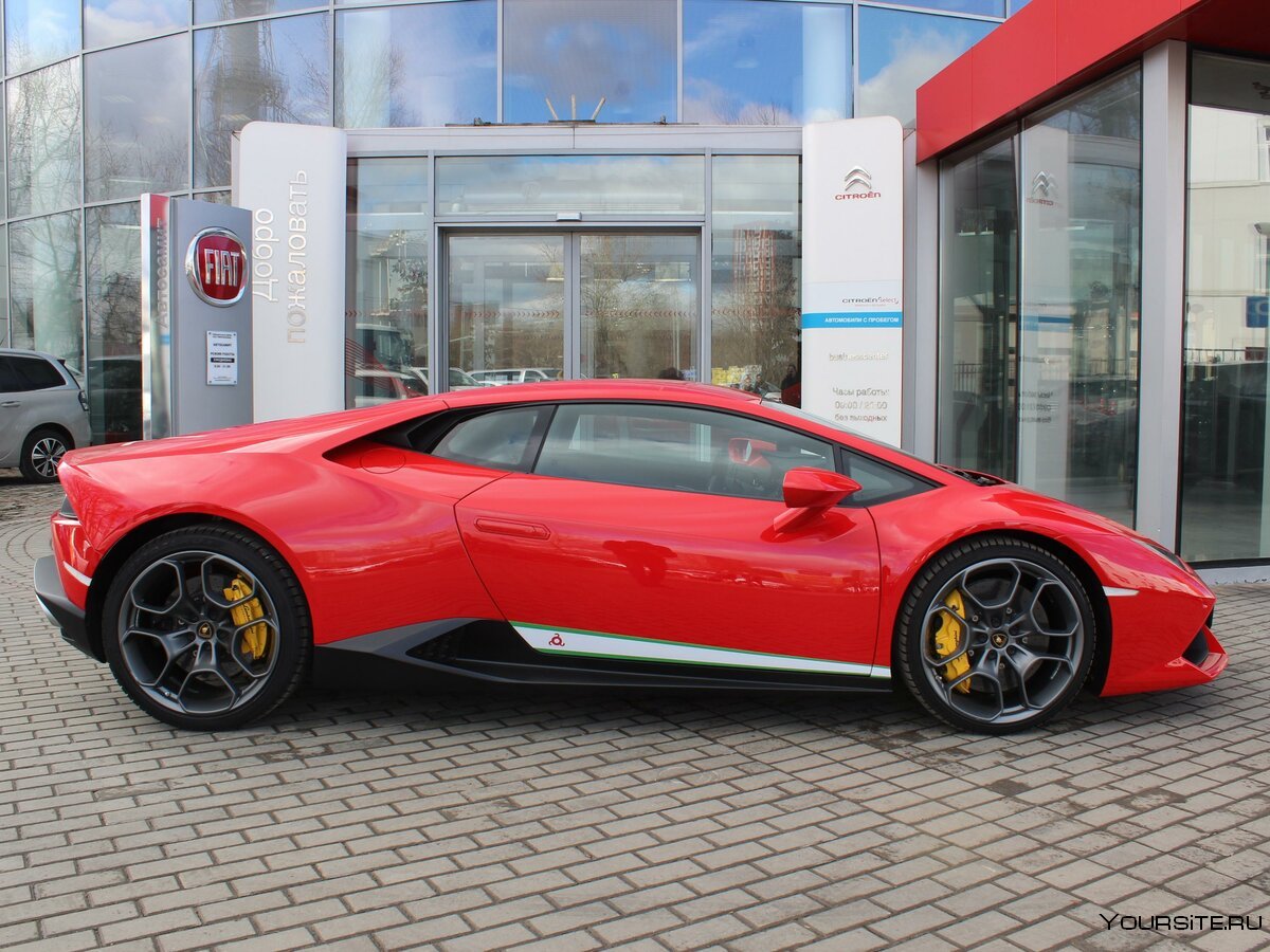Lamborghini Huracan 2014 красная