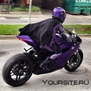 Мотоциклы фиолетового цвета