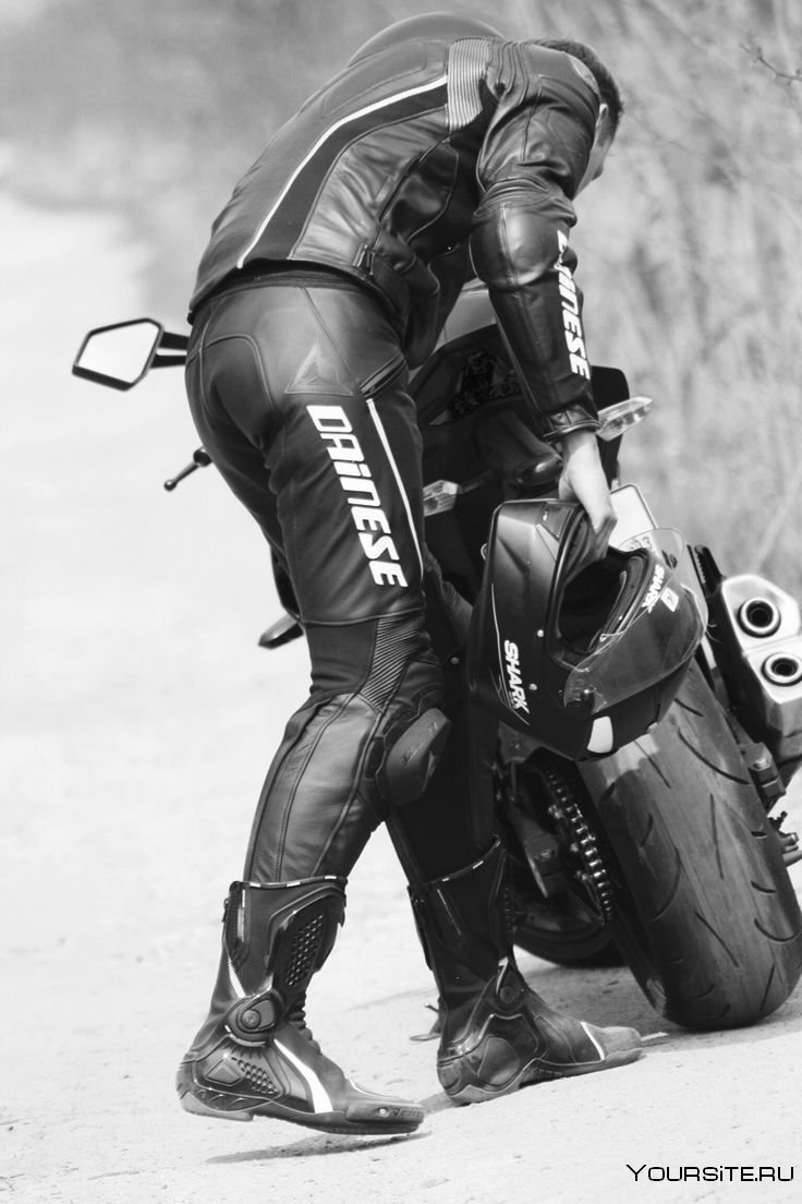 Dainese мотоциклист
