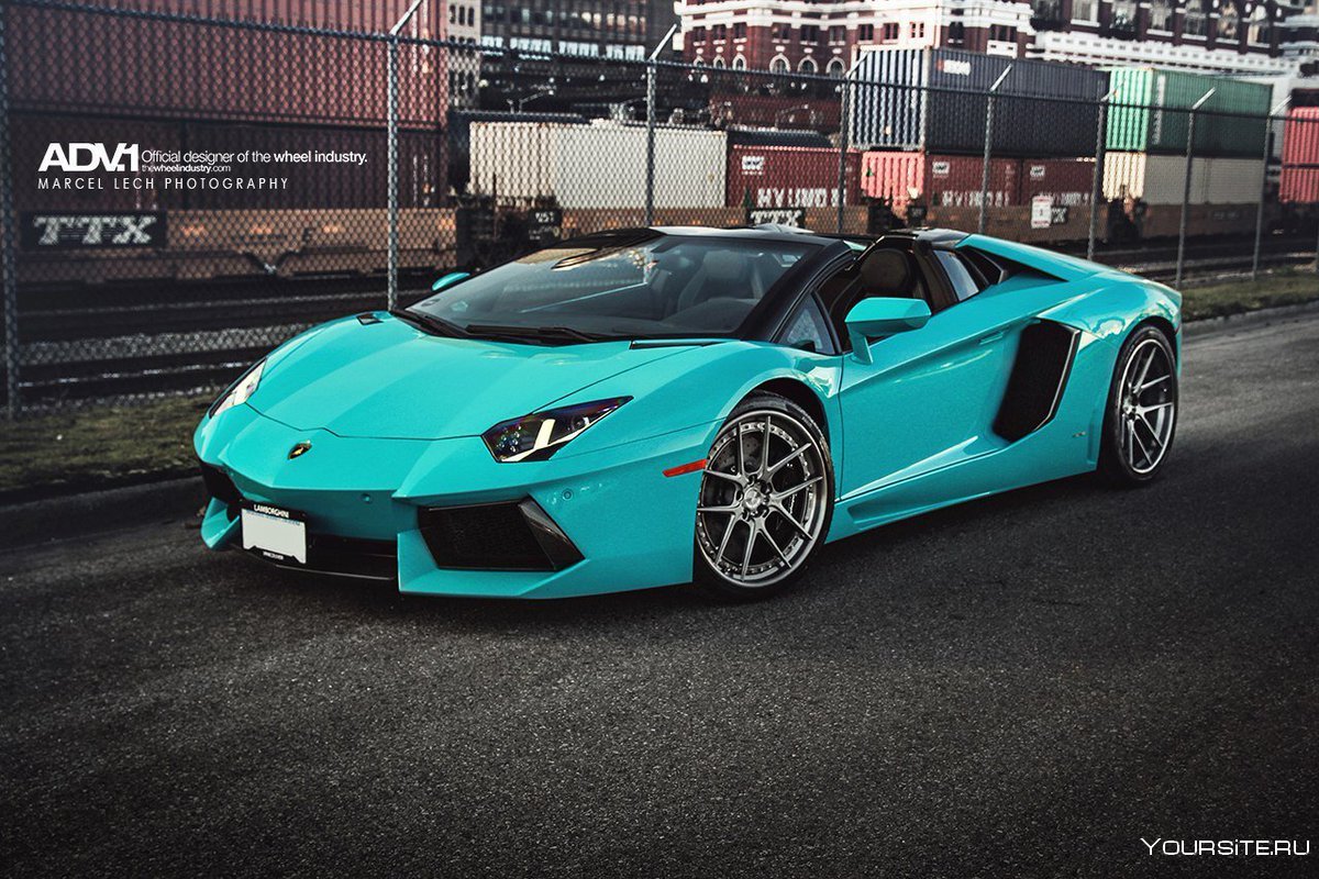 Lamborghini Aventador SV бирюзовый