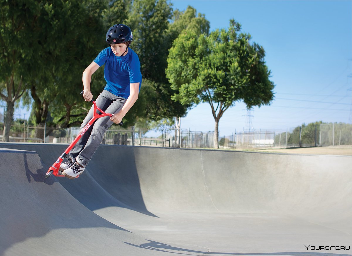 Спортивный самокат Razor Beast v5