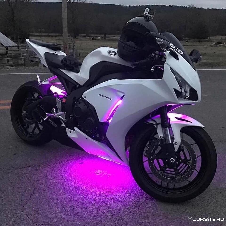 Honda cbr1000rr фиолетовый