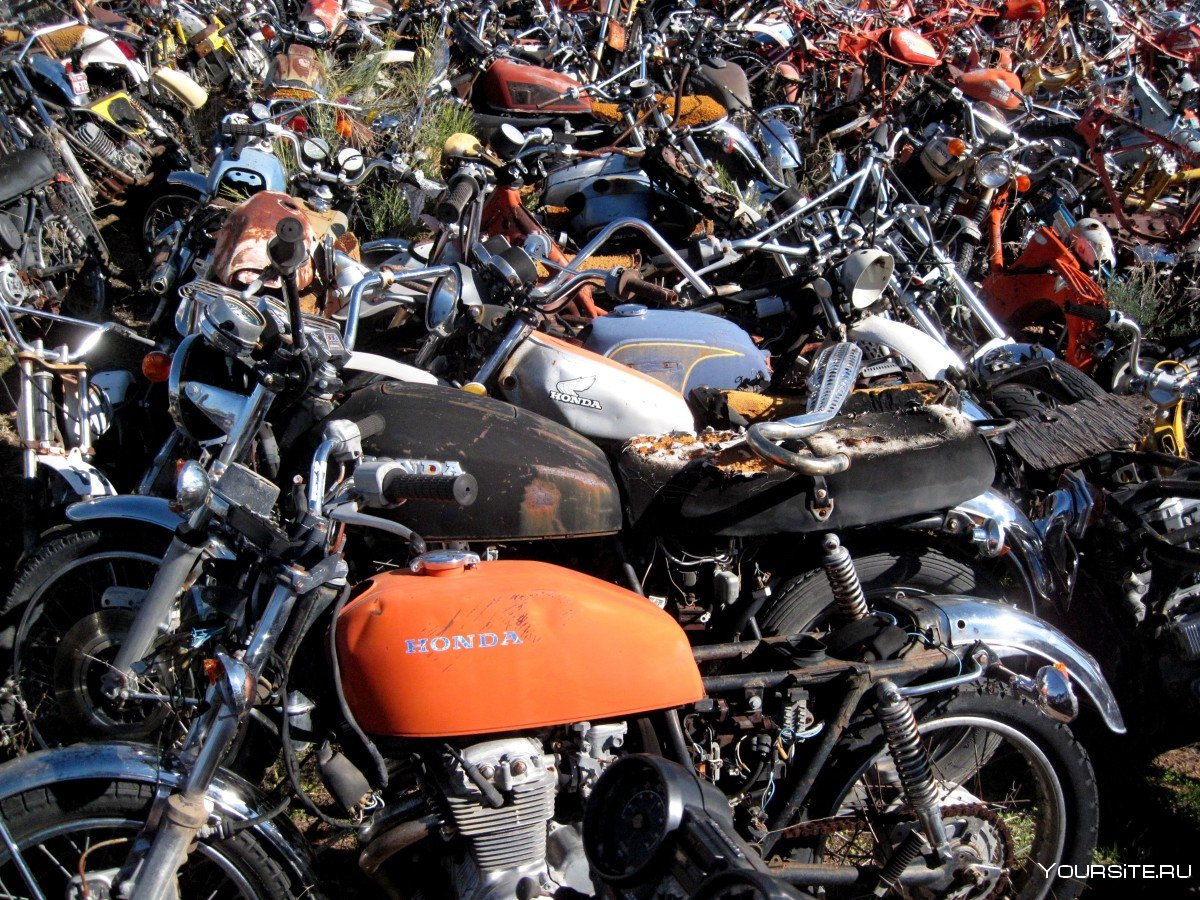 Мотоциклы в металлоломе