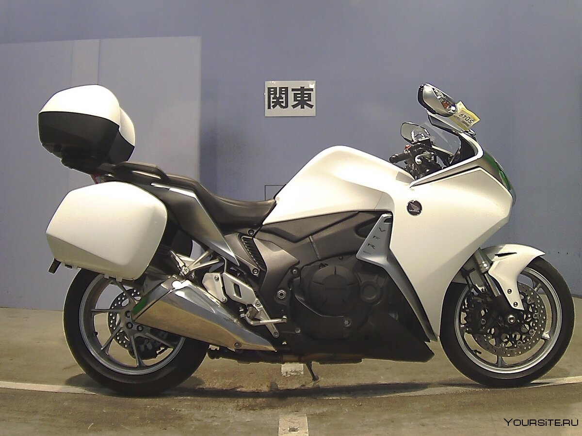 Honda st1200