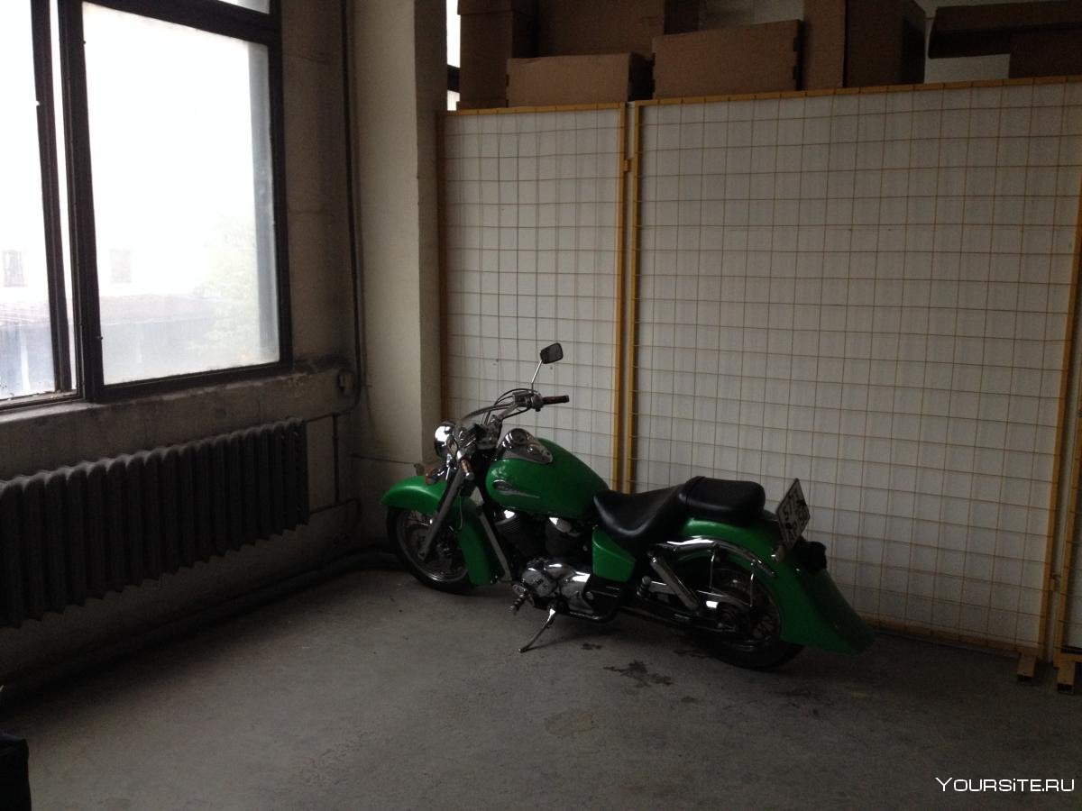 Хранение мотоцикла на балконе
