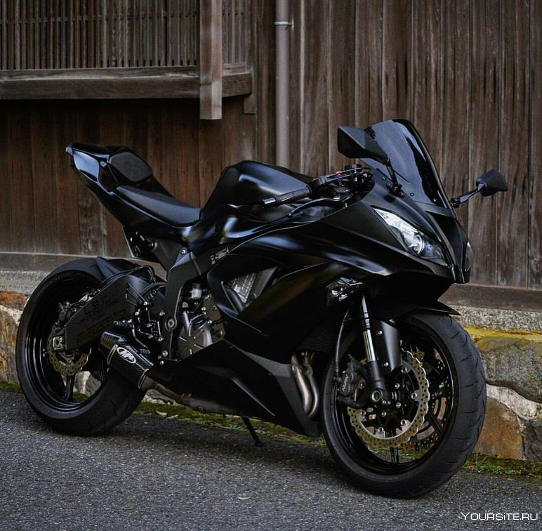 Мотоцикл Кавасаки спорт черный