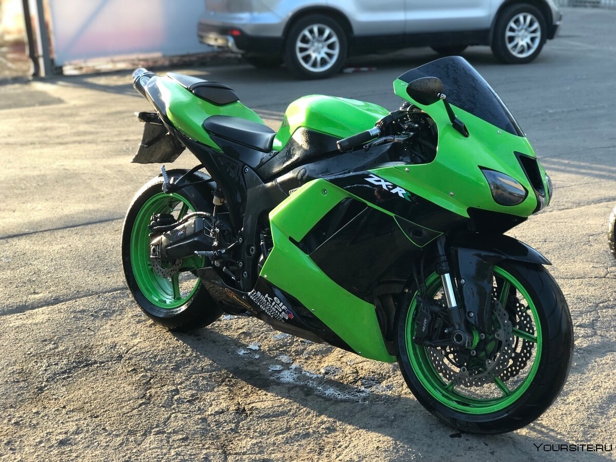 Kawasaki 600 Ninja зеленый