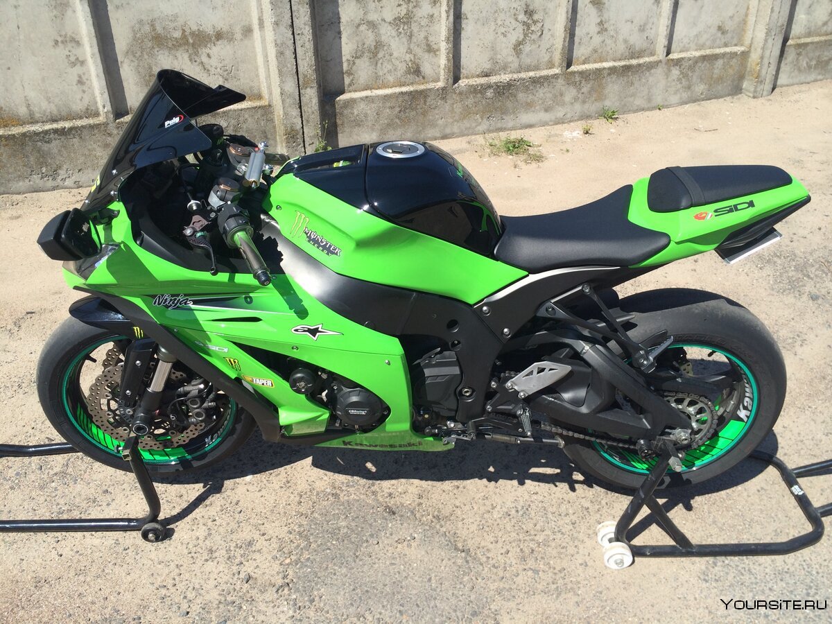 Kawasaki Ninja зеленый