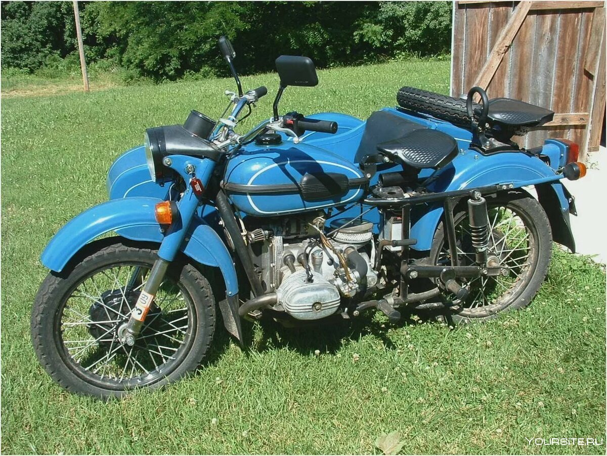Милицейский мотоцикл Урал с коляской