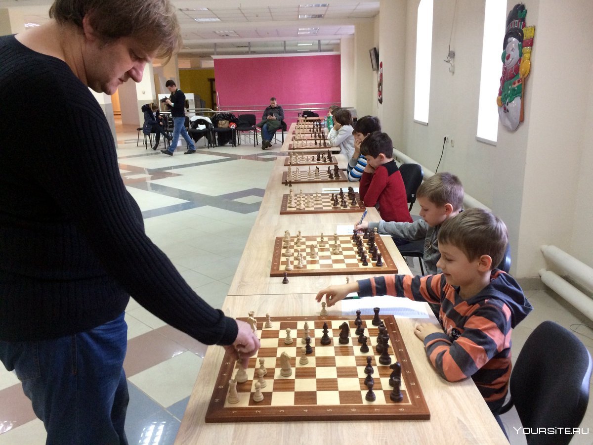 Михаил Голубев шахматист