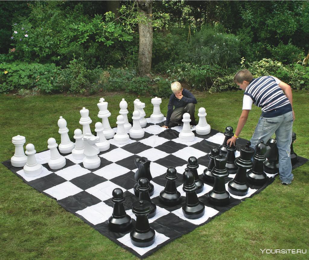 Уличные шахматы в комплекте с шахматным полем 3х3
