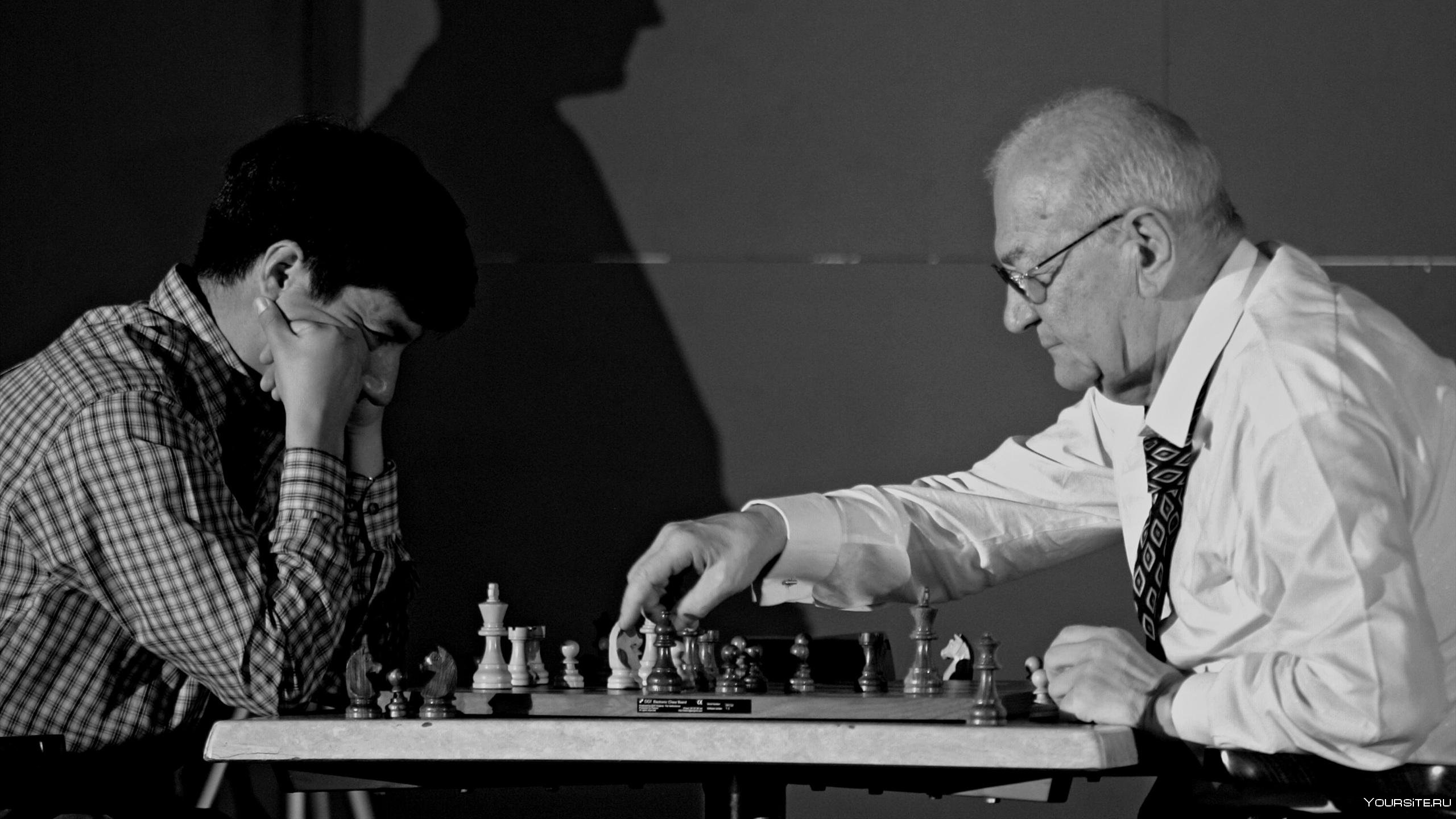 Советские чемпионы по шахматам. Шахматы Карпов Корчной.