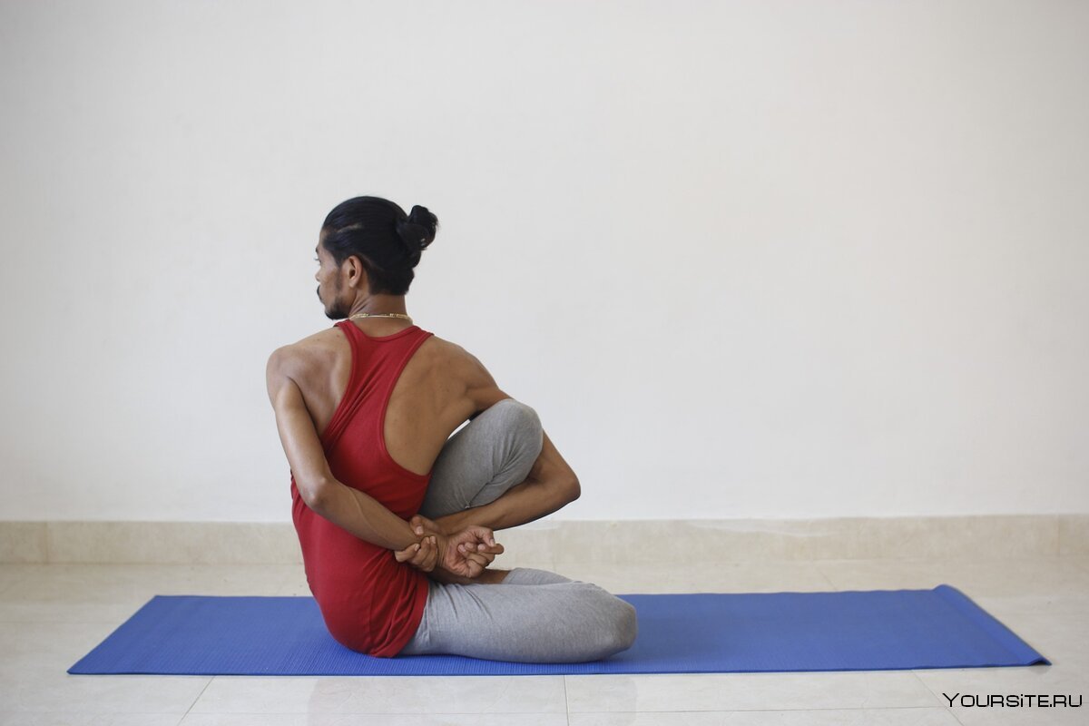 Брахмачари асана