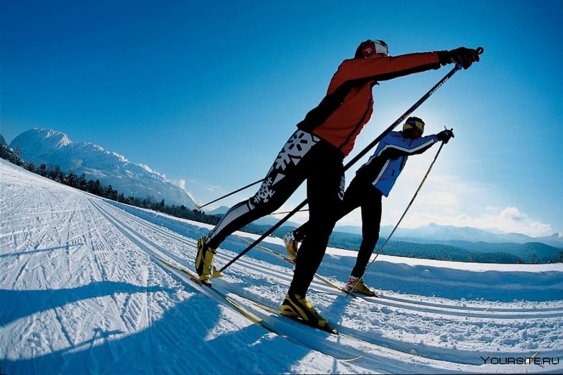 Беговые лыжи спортсмен