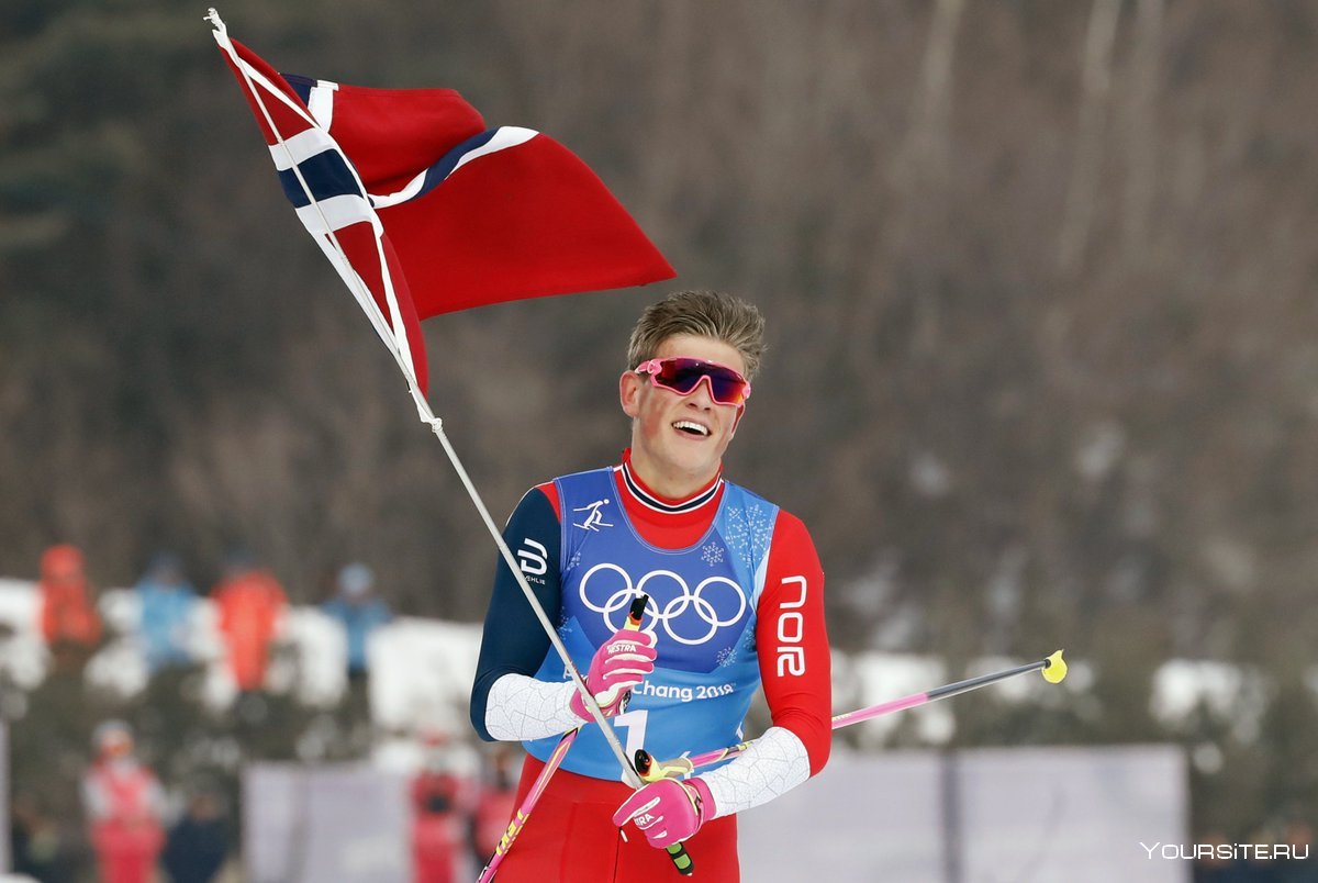 Норвежский лыжник Йоханнес Клэбо фото