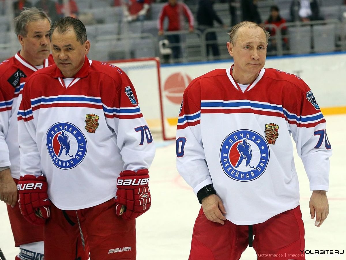 Путин в хоккейной форме