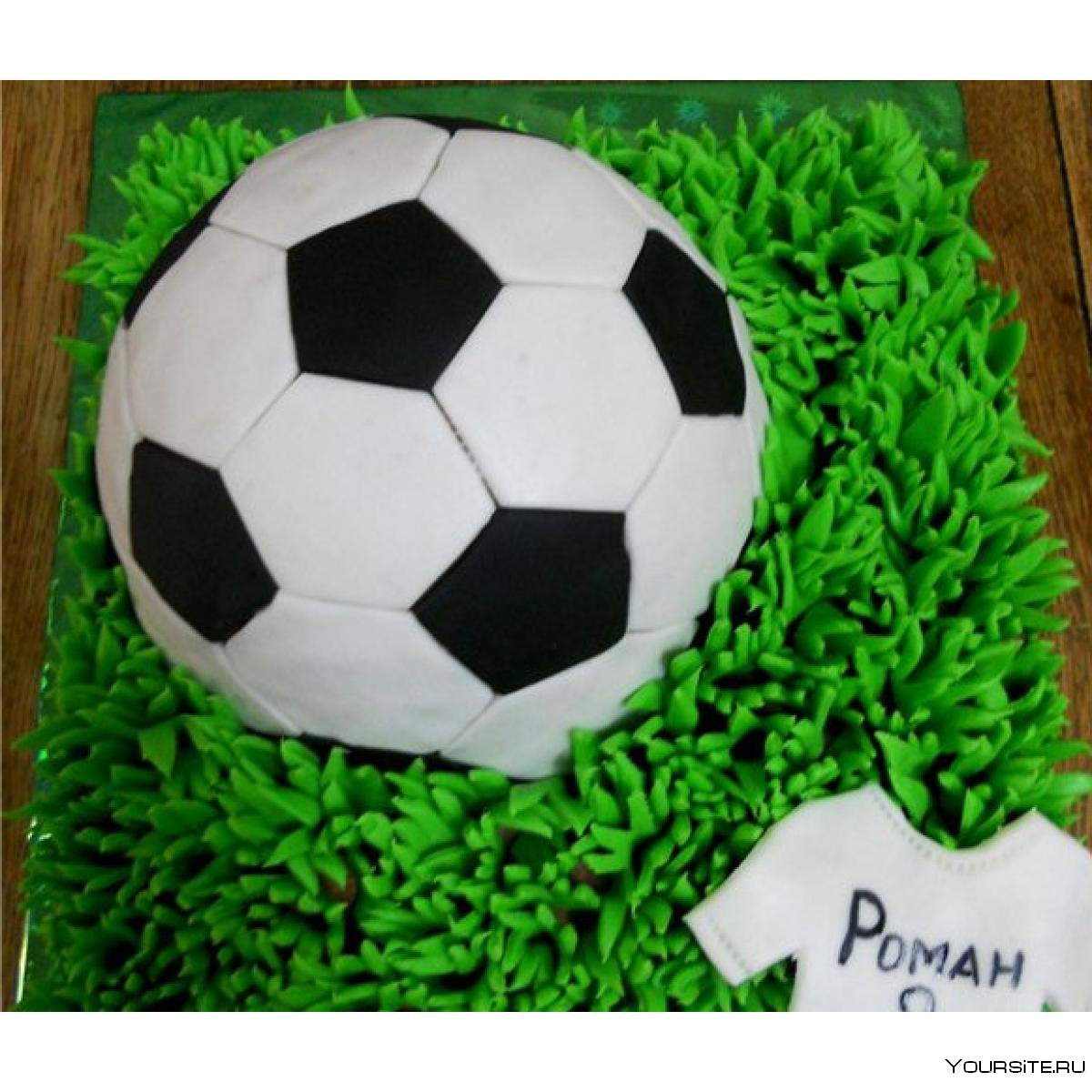 Торт в виде футбольного поля на 10 лет