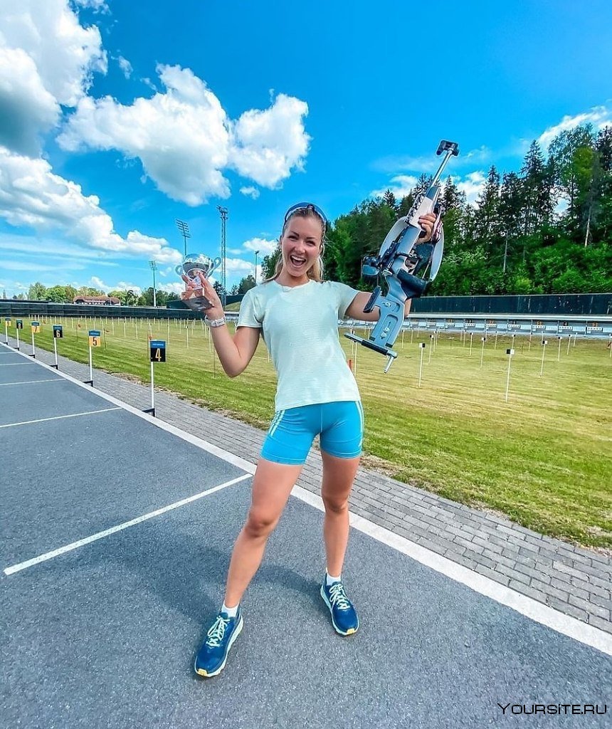 Эстонская биатлонистка Регина Оия