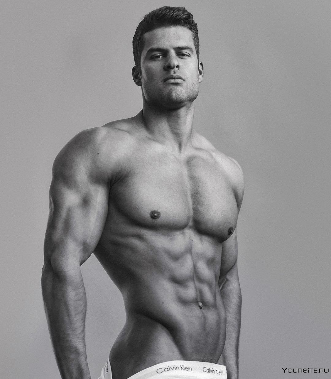 Красивые тела мужиков. Дэвид Ричсон Телосложение. Красивая мужская фигура. Самое красивое мужское тело. Самая красивая фигура мужчины.