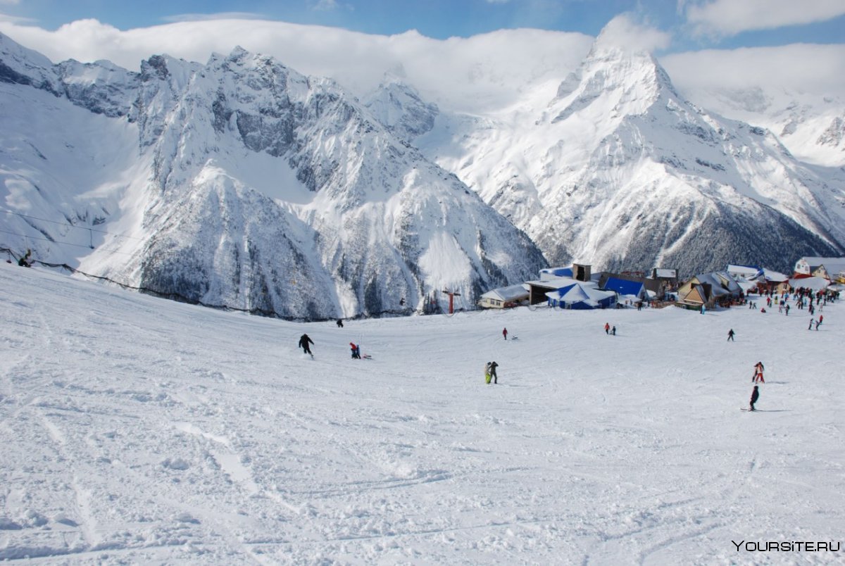 Домбай горнолыжный курорт сноуборд