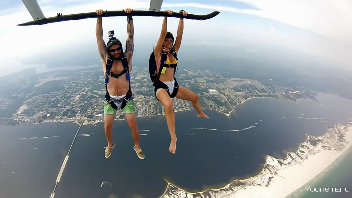Ангелина Дорошенкова прыжок с парашютом