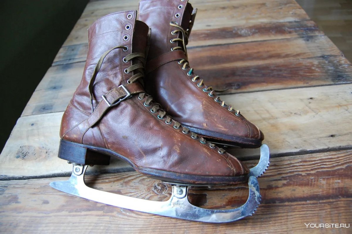 Старые деревянные коньки