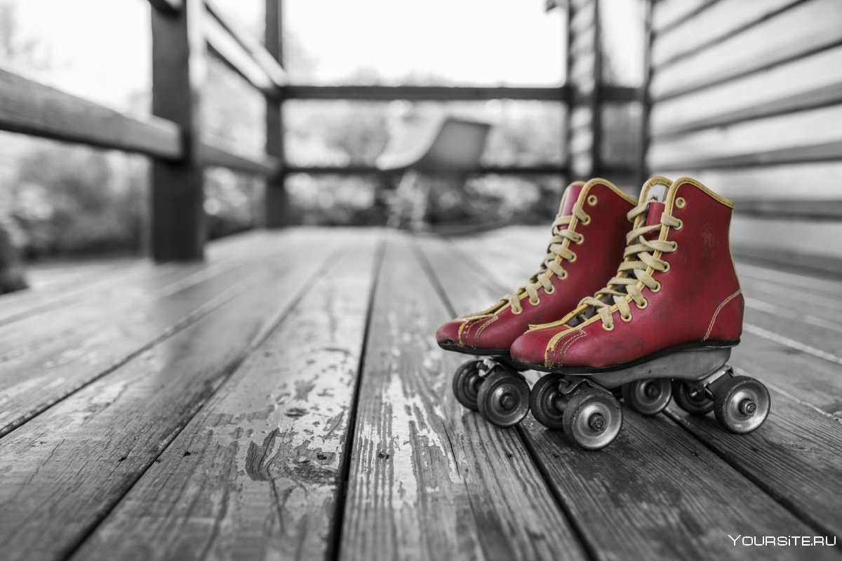 Древние роликовые коньки