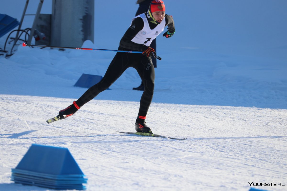 Лыжные гонки девушки