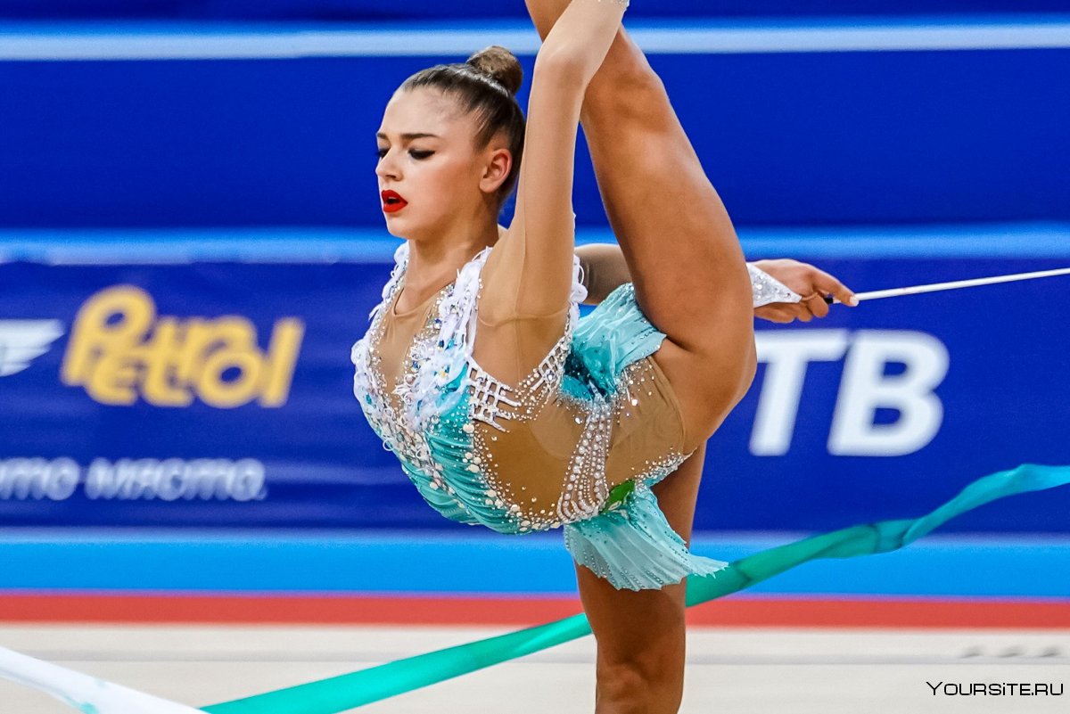 Александра Солдатова гимнастка