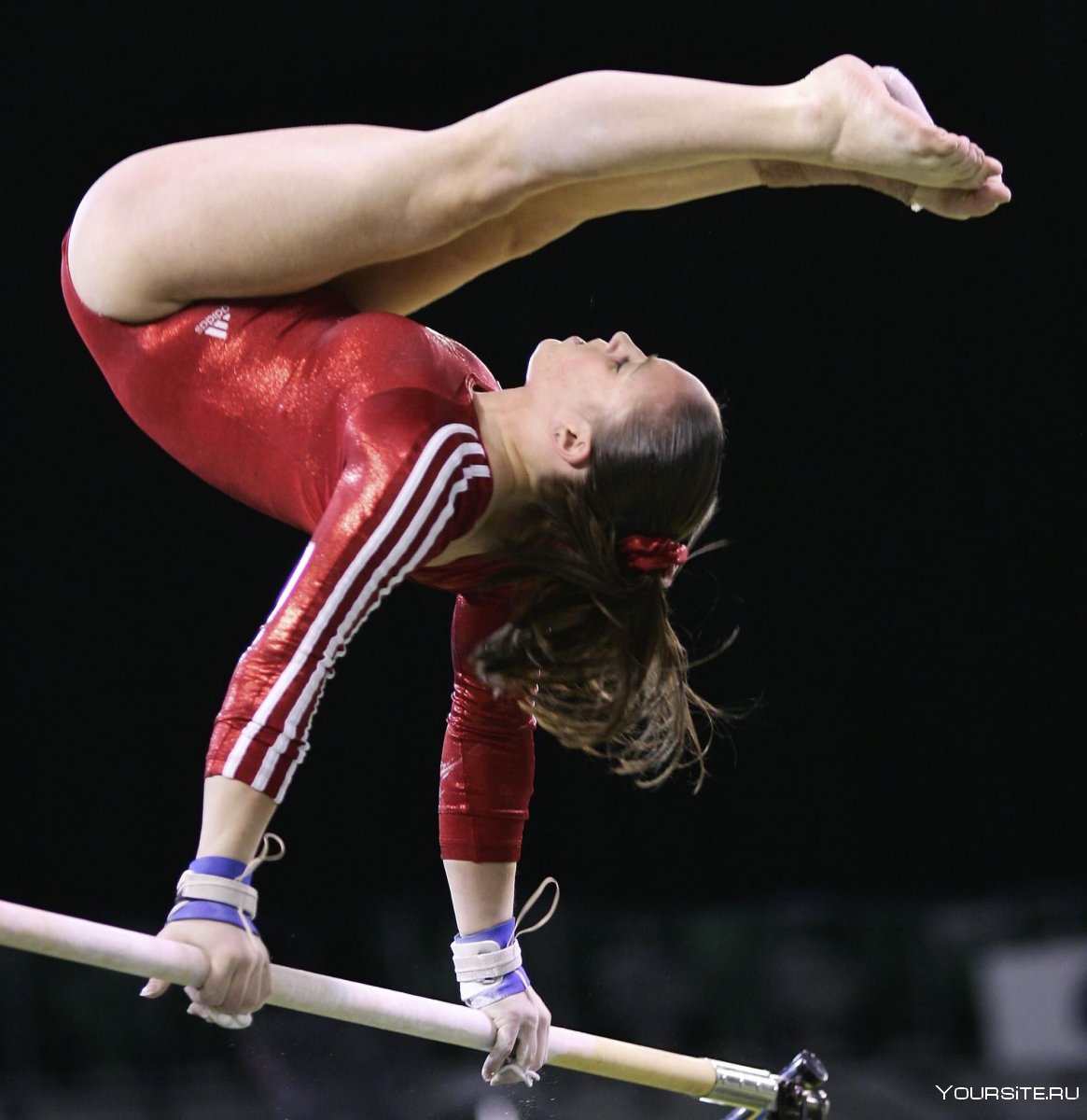 Спортивная гимнастика разновысокие брусья Мельникова