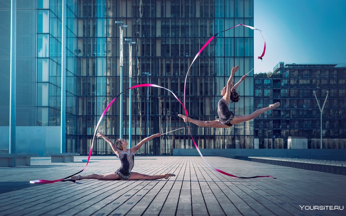 Красивые акробатки