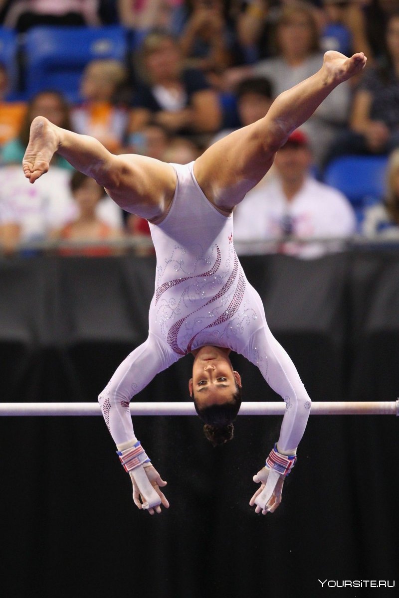 Aly Raisman позы