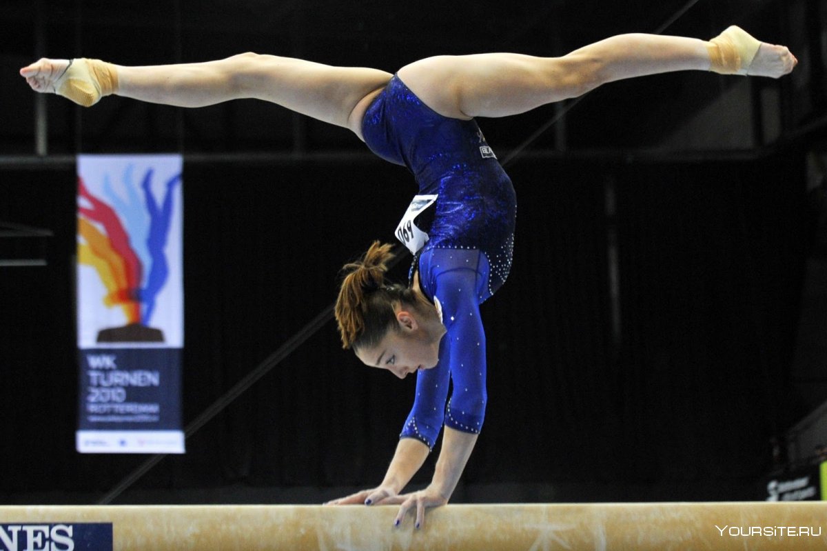 Спортивная гимнастка Алия