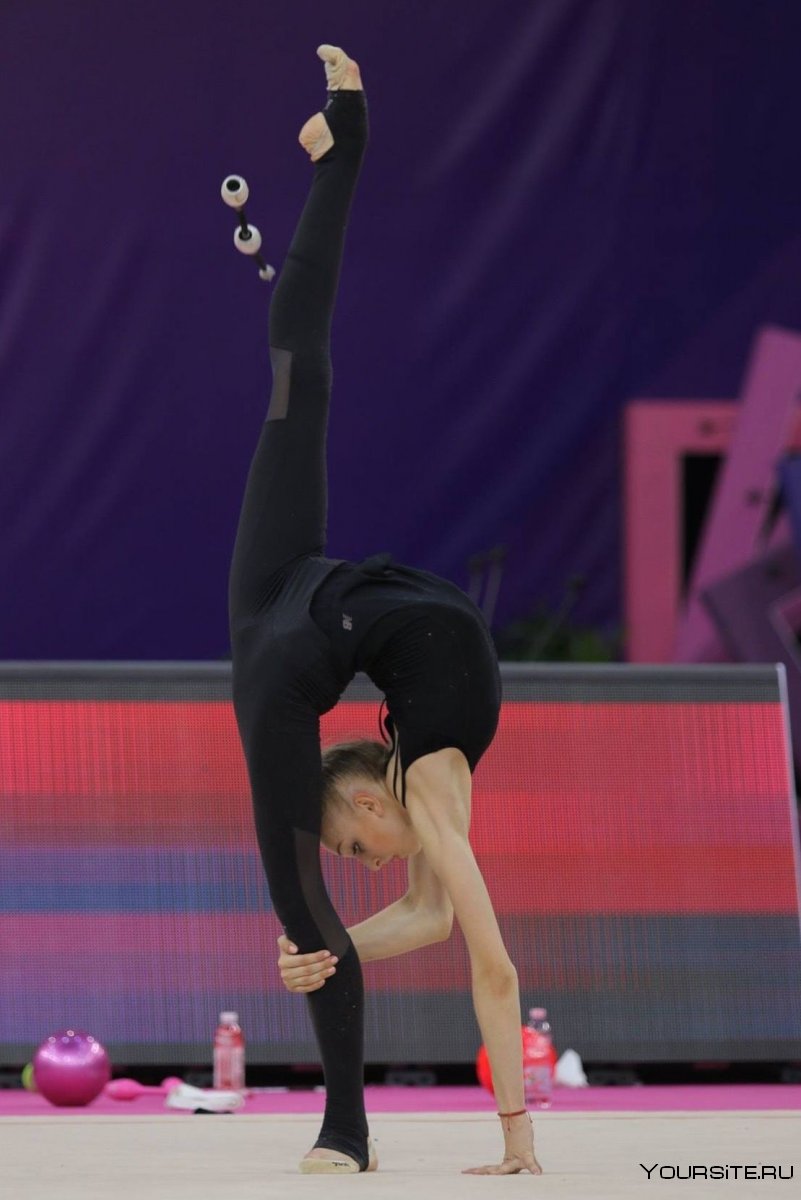 Боковое равновесие в художественной гимнастике