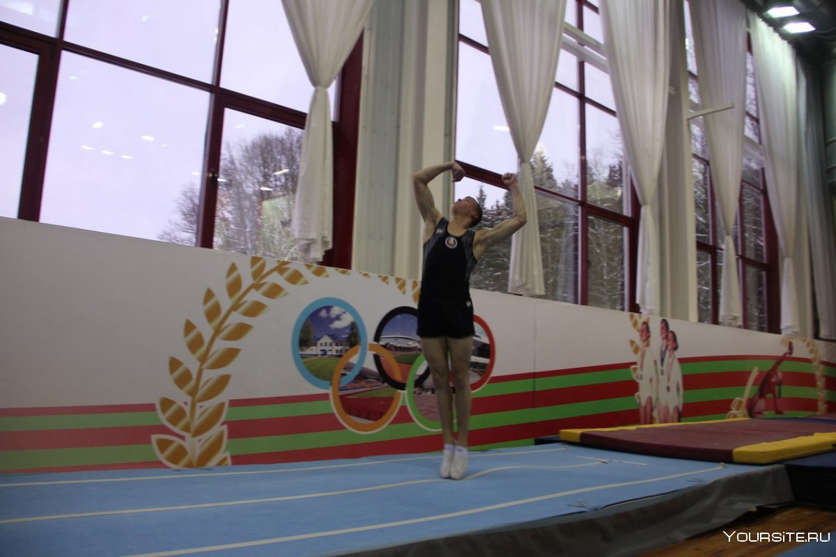 Акробатика на дорожке аватарка