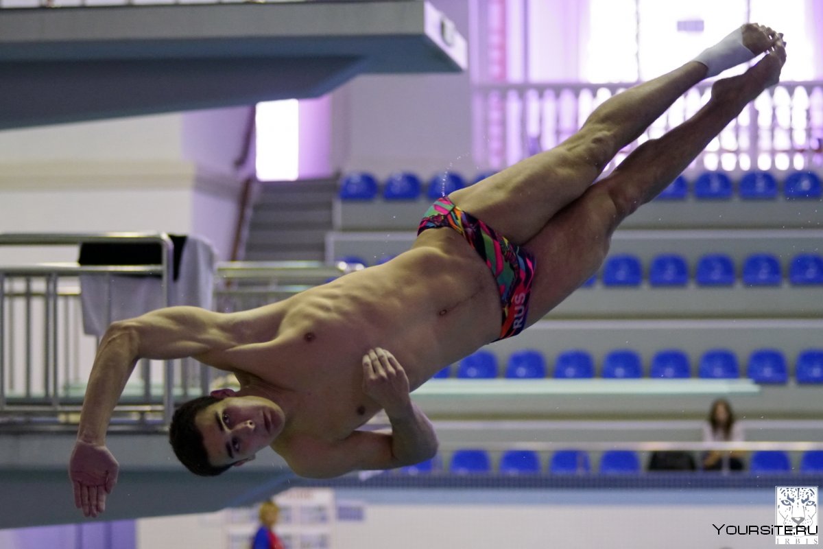 Никита Николаев прыжки в воду
