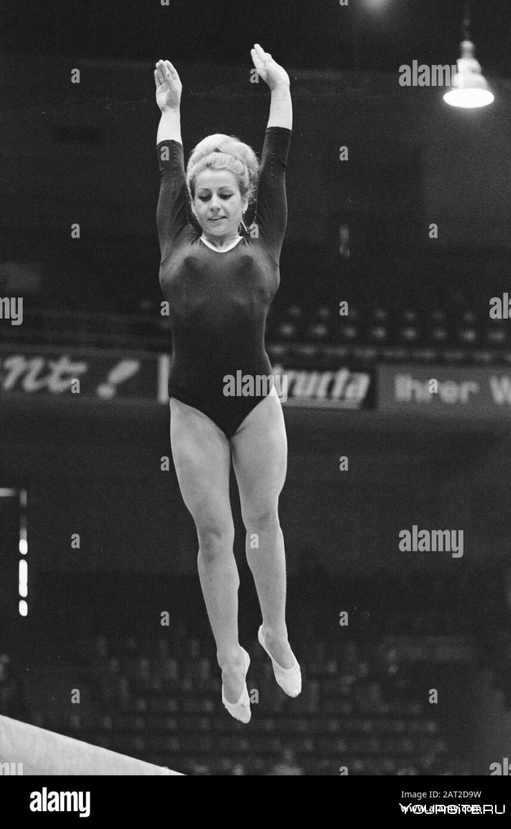 Вера Чаславска спортивная гимнастика
