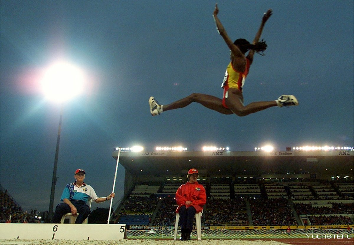 Люкман Адамс легкоатлет