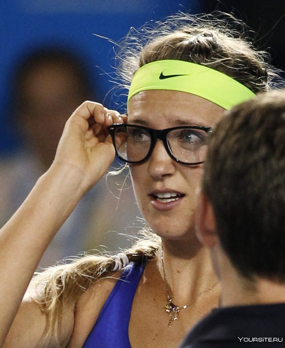 Теннисисты в очках для зрения