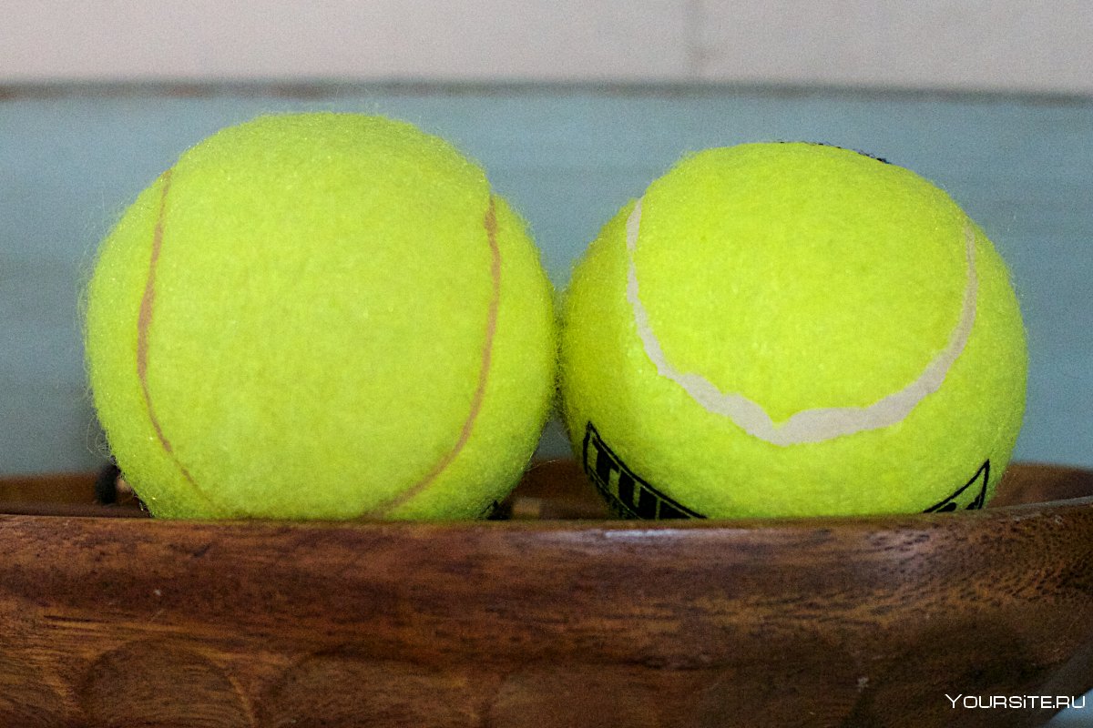 Теннисный мячик зеленый пн
