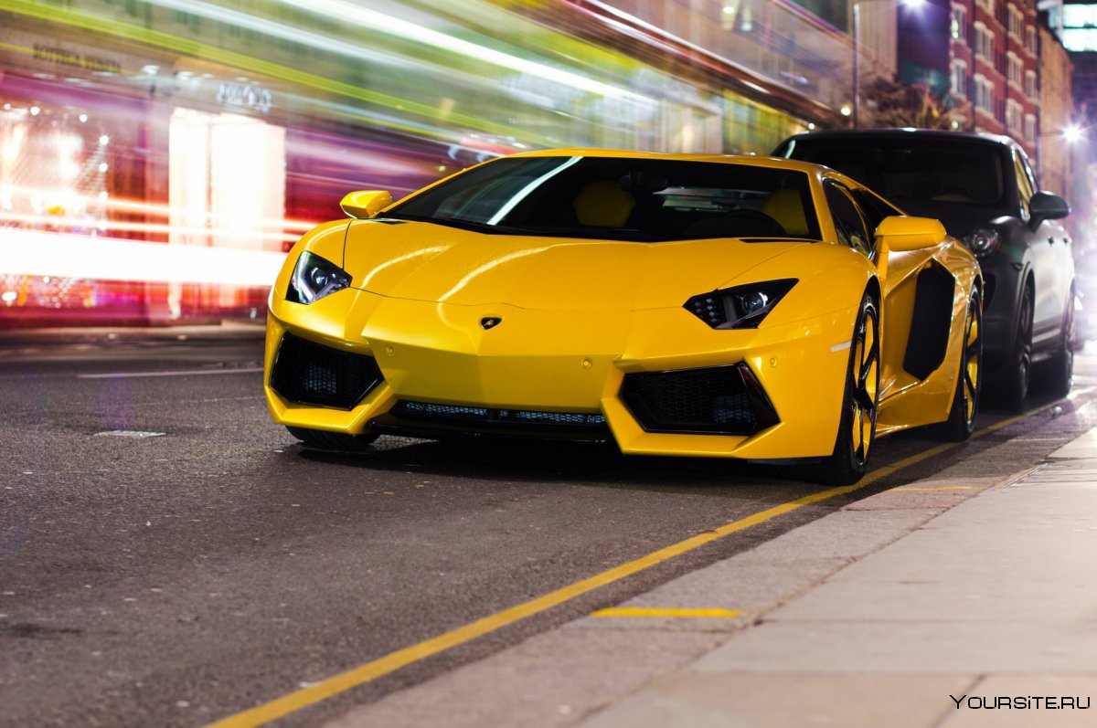Lamborghini Aventador lp700-4 Yellow