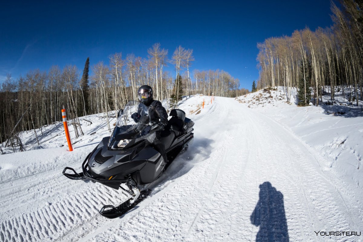 BRP Ski-Doo Expedition se 1200 4-Tec