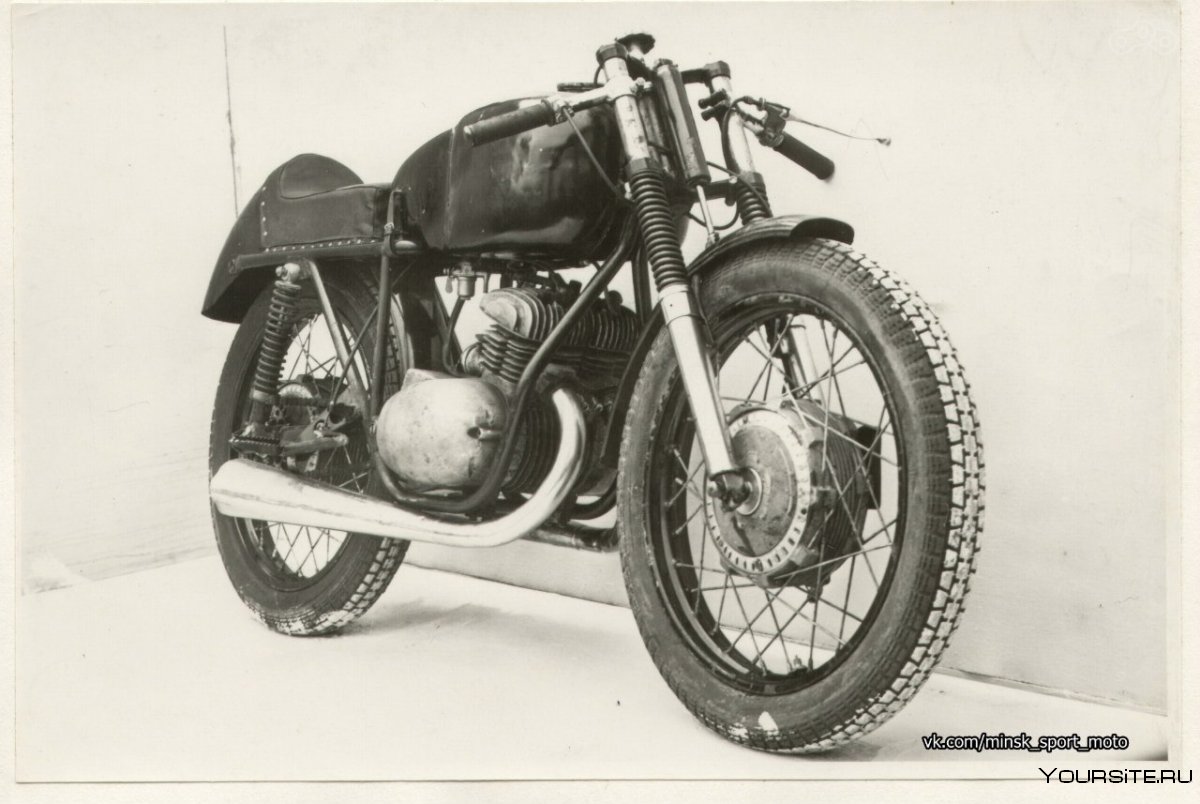 Мотоцикл ИЖ 62ш