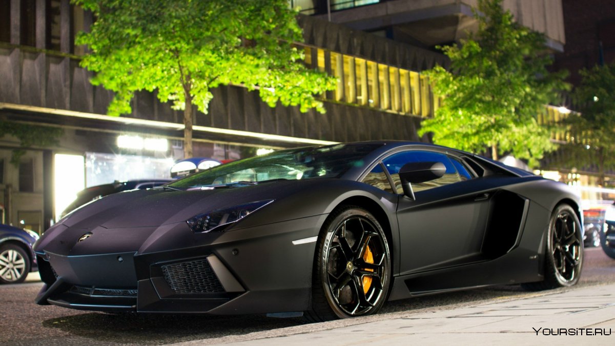 Lamborghini Aventador Coupe