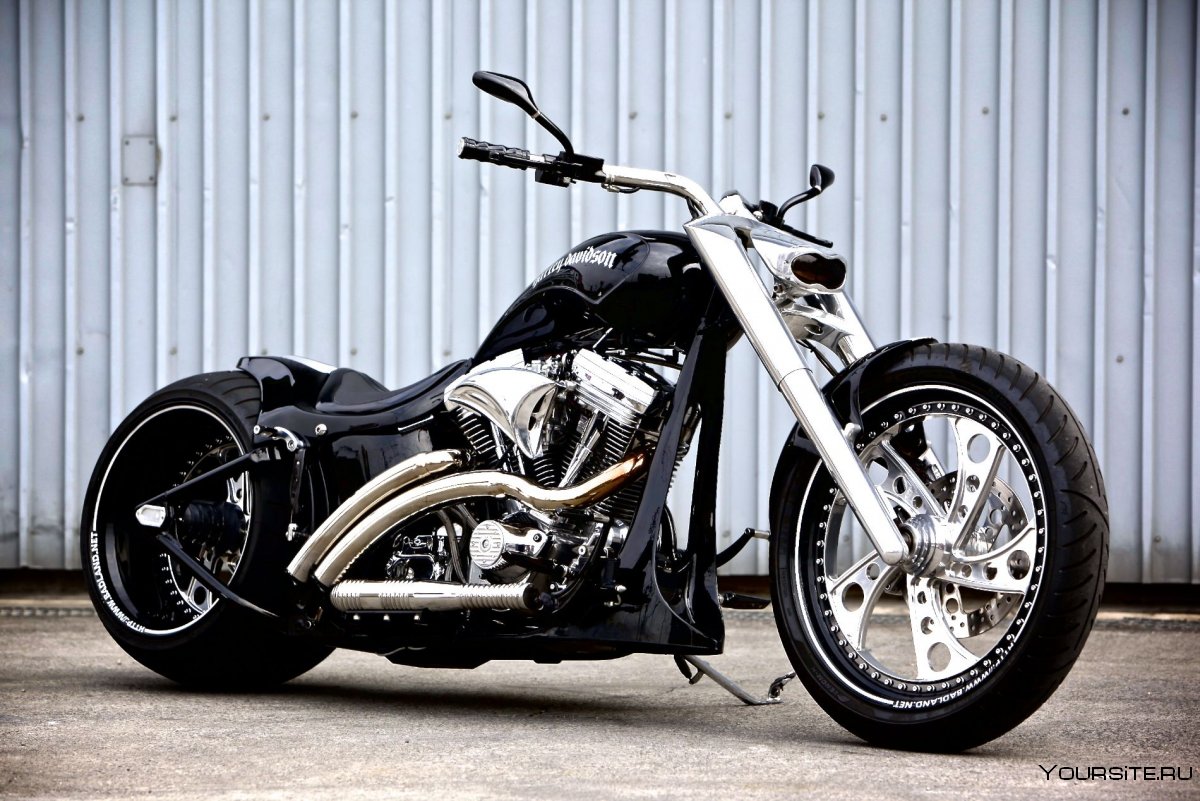 Чоппер Harley Davidson Breakout