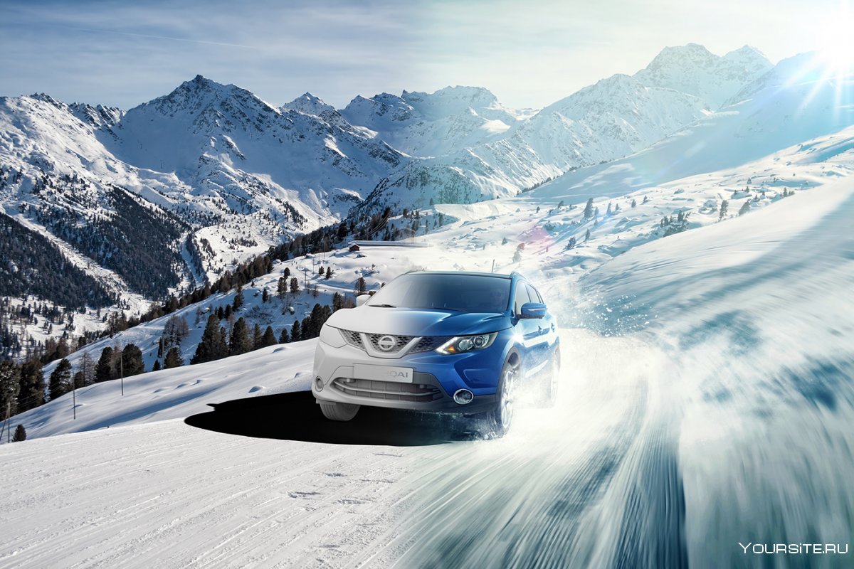Машина в снежных горах