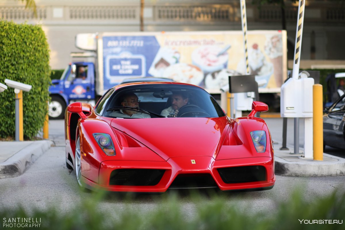 Enzo Ferrari f430